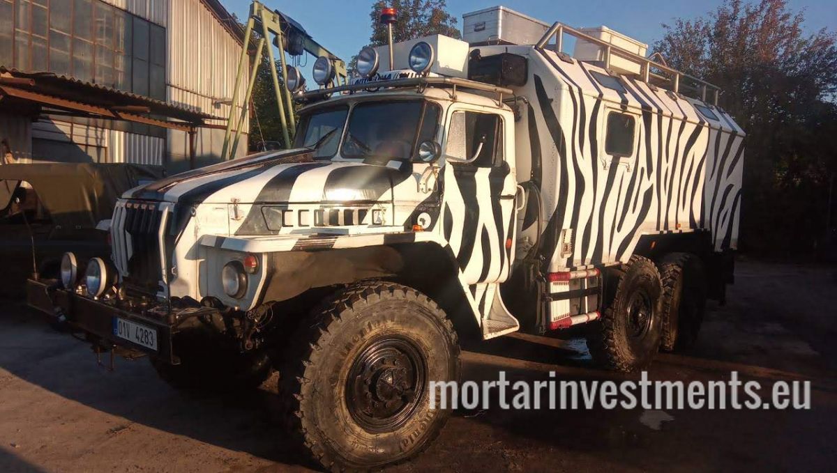 Mortar De Ural 43 Diesel Expedition Ist Auf Lager
